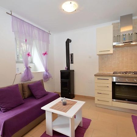Apartment Hrasta Vrana  Εξωτερικό φωτογραφία