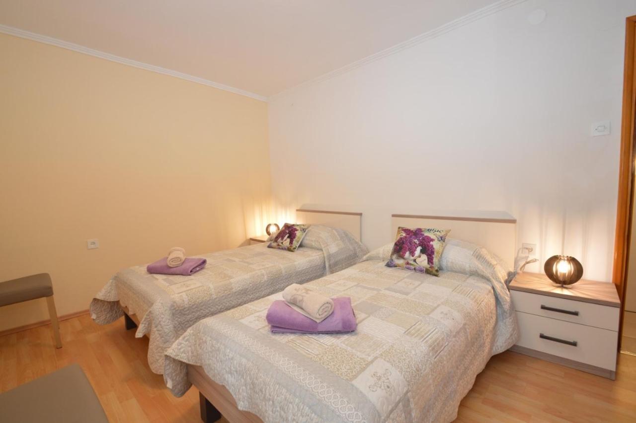 Apartment Hrasta Vrana  Εξωτερικό φωτογραφία